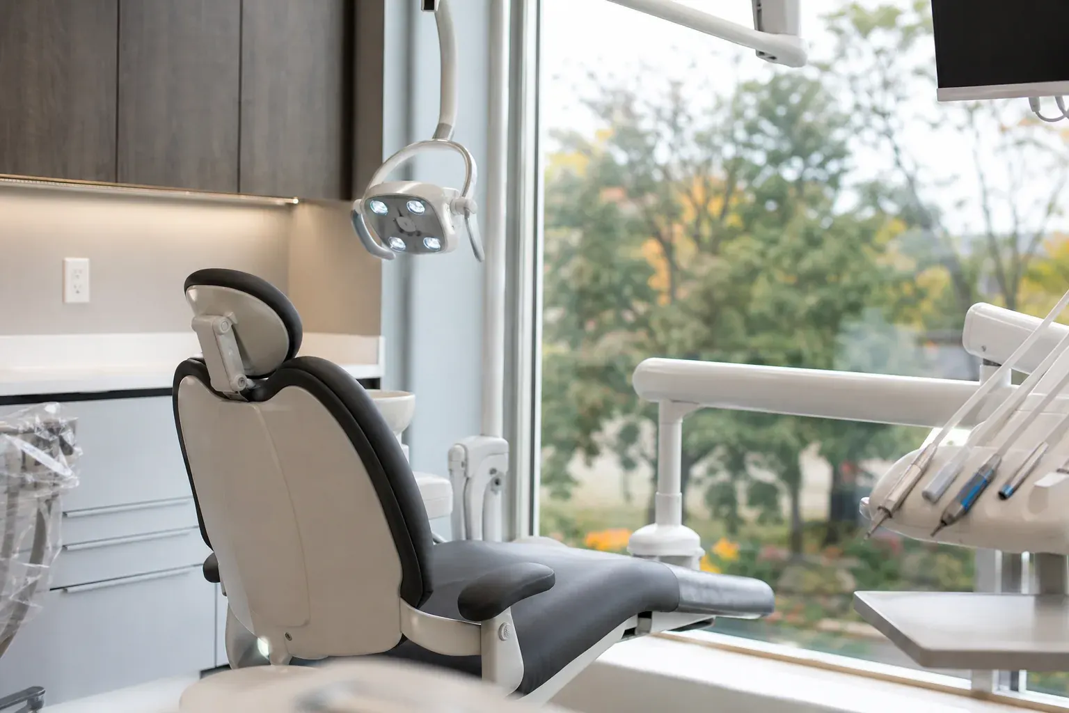 Dental operatory chair