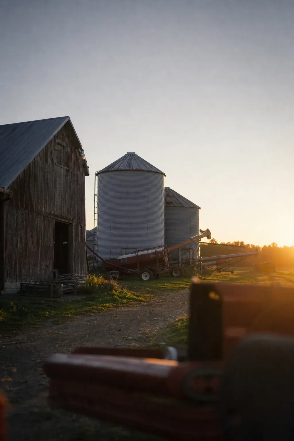 Southwestern Ontario agribusiness with grain bins